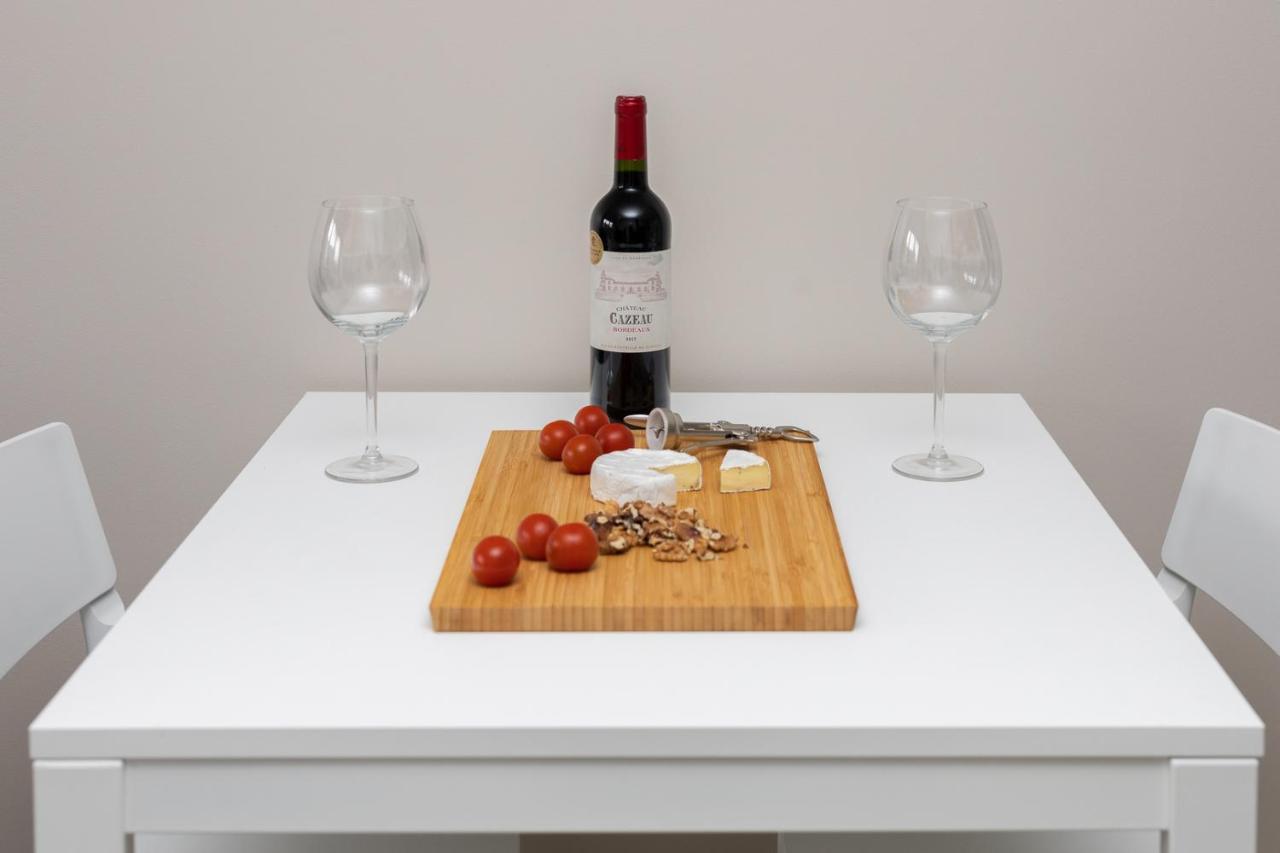 W Rent Like Home - Grojecka 19 25 Varsavia Esterno foto